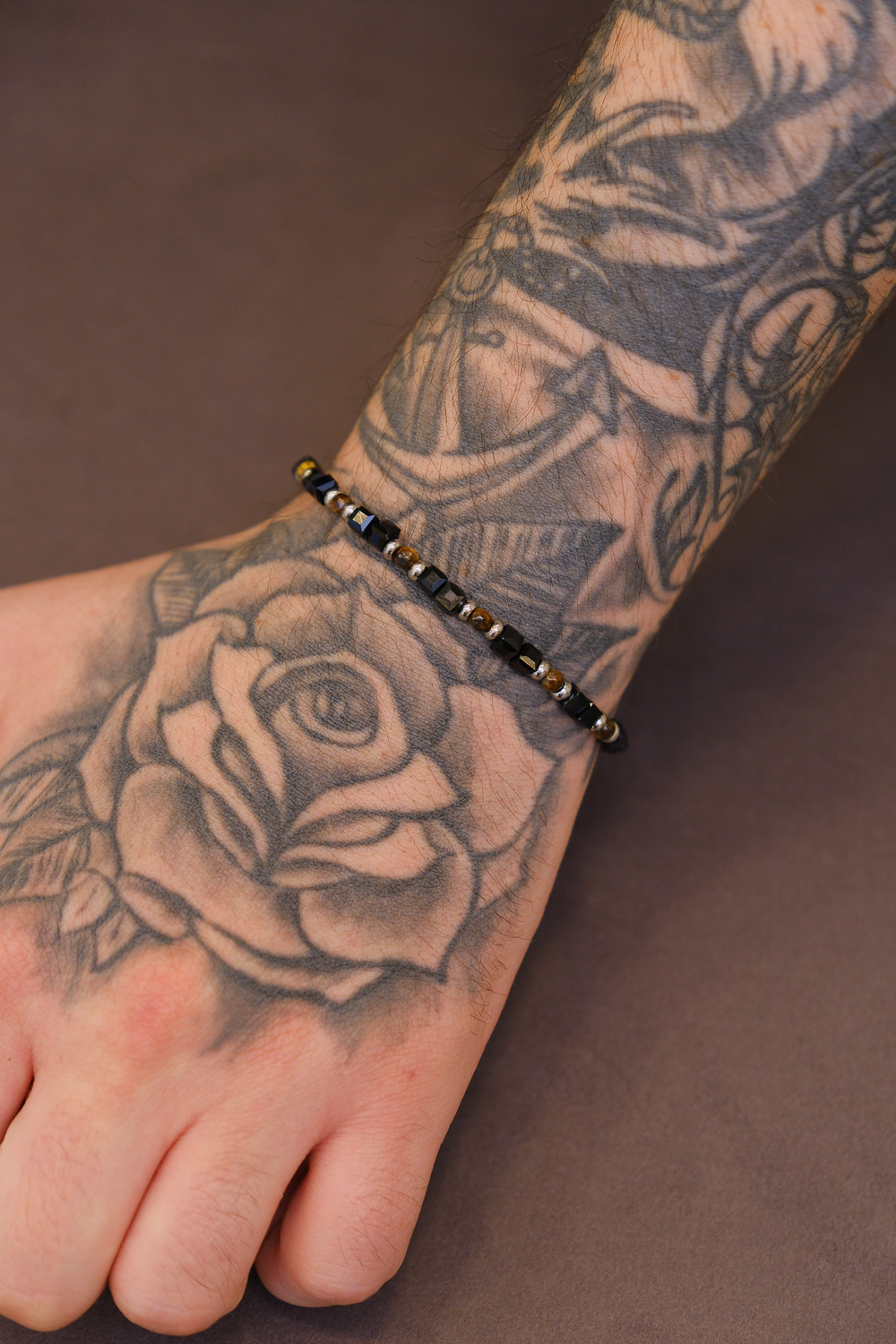 Siyah taş tasarım bileklik