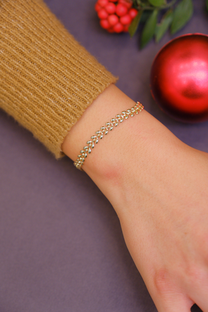 Yaprak formlu bileklik