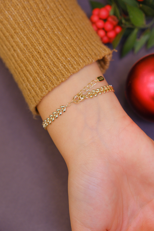 Yaprak formlu bileklik