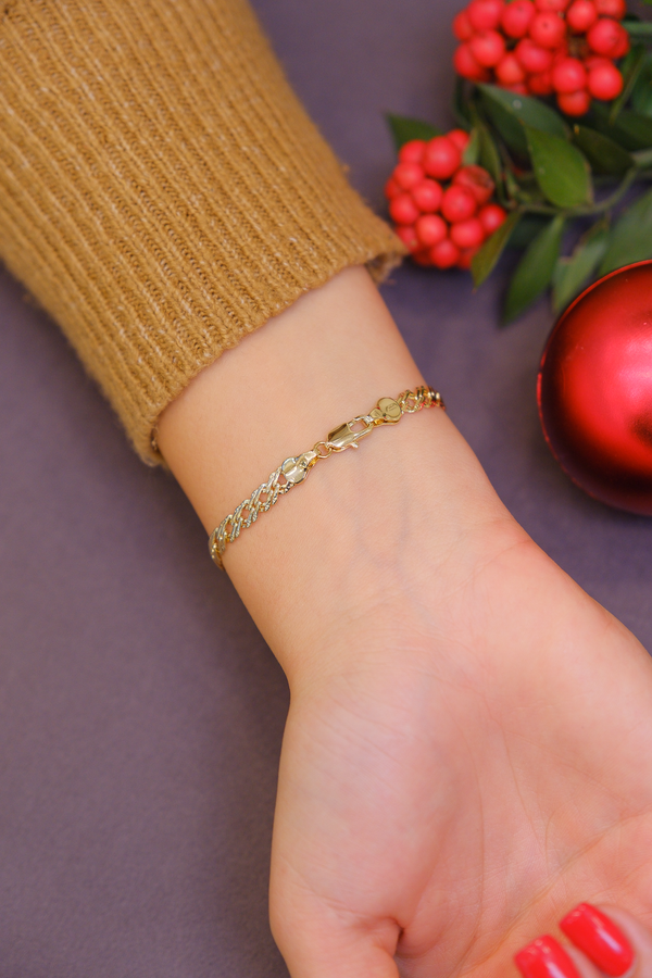 Örgü form zincir bileklik