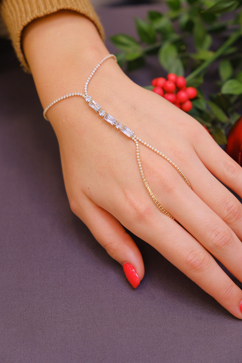 Baget taşlı ince şahmeran bileklik