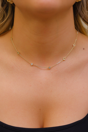minimal taş detaylı gold kolye
