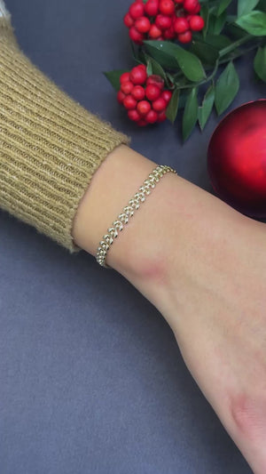 Yaprak formlu bileklik