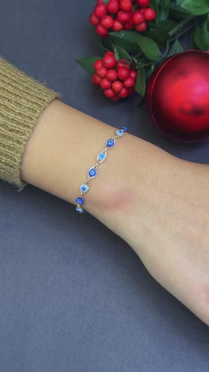 nazar boncuklu bileklik